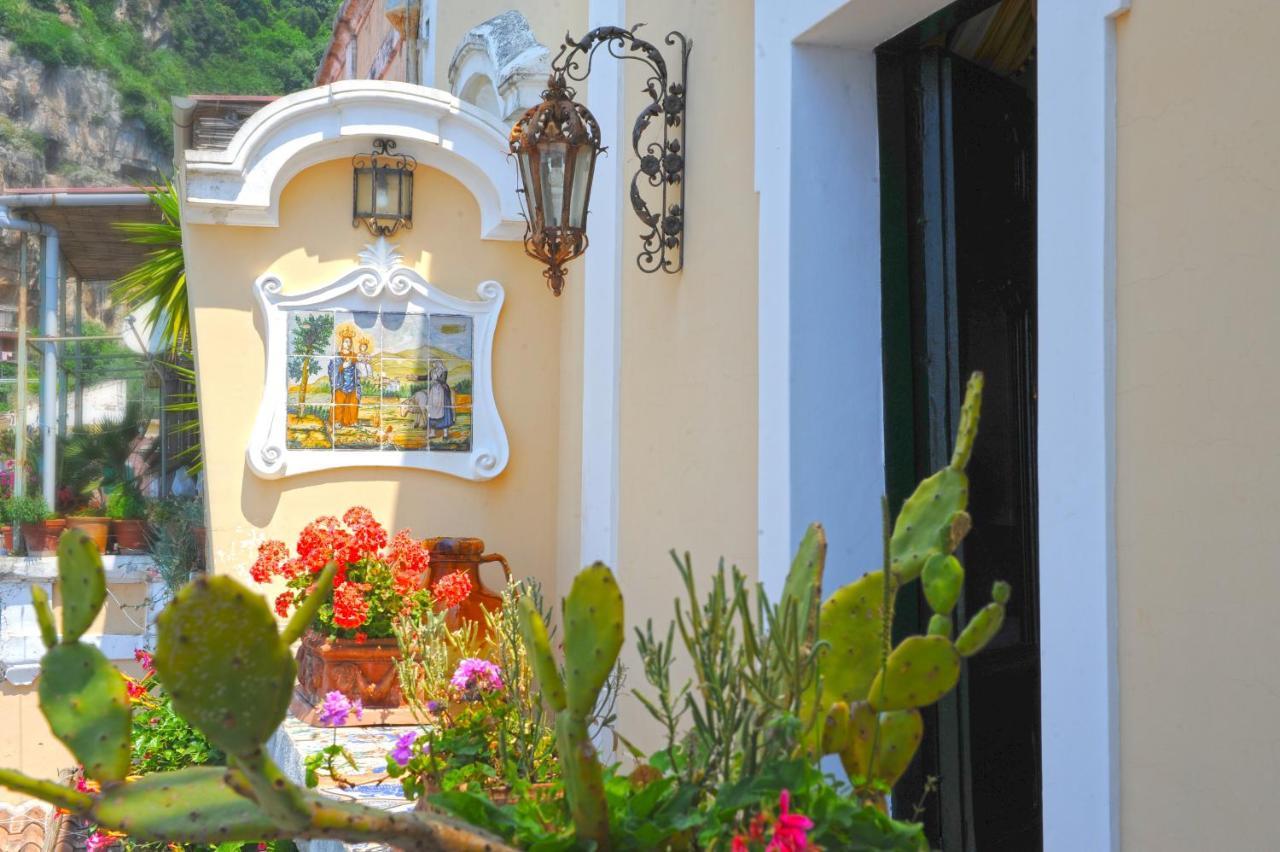 Estate4Home - Palazzo Crocione Positano Exteriör bild