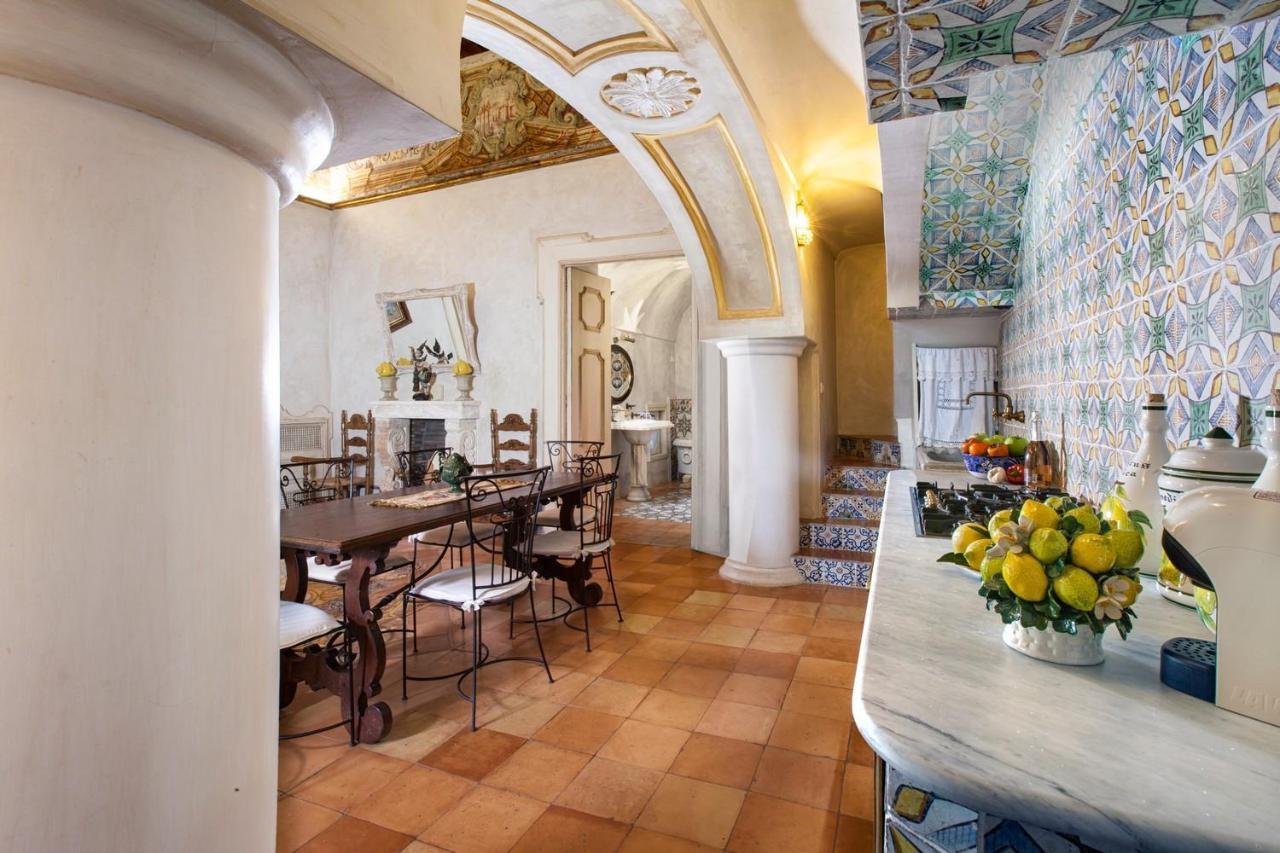 Estate4Home - Palazzo Crocione Positano Exteriör bild